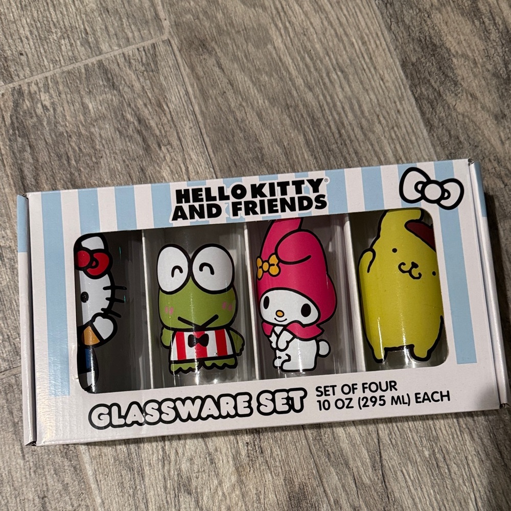 Hello Kitty and Friends Glassware Set - Multicolor